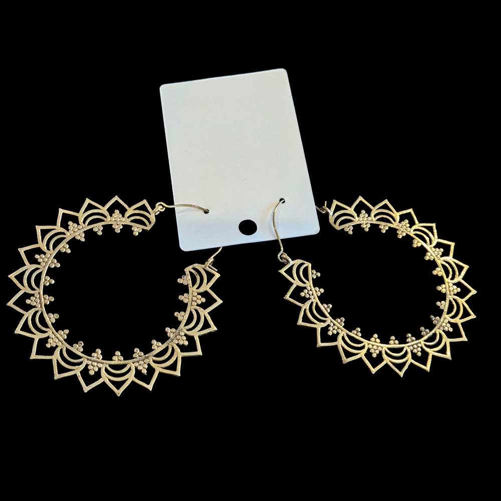 NWT - Boho Brass Hoop Earrings with Intricate Detailing - Picture 4 of 7